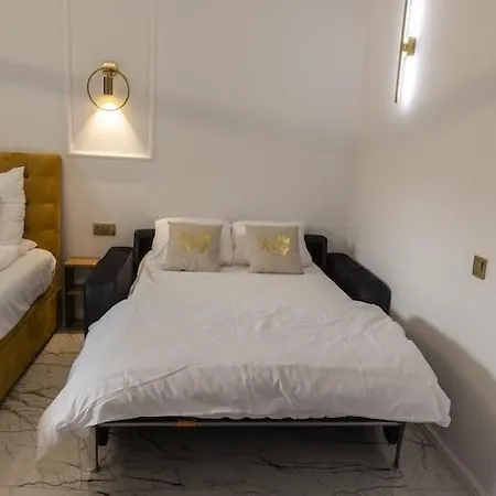 Апартаменти Hanza King 2 And *